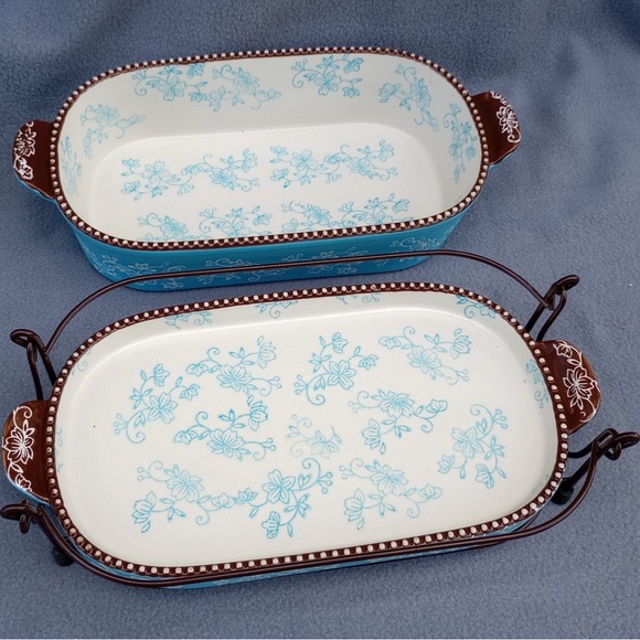 Temptations Floral Lace Light Blue - 2 Quart Baker Dish with Trivet & Wire Rack